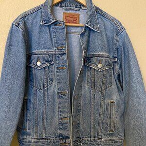 Levi's Denim Trucker Jacket